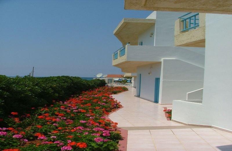 خيرسونِسوس Kasapakis Hotel & Apartments المظهر الخارجي الصورة
