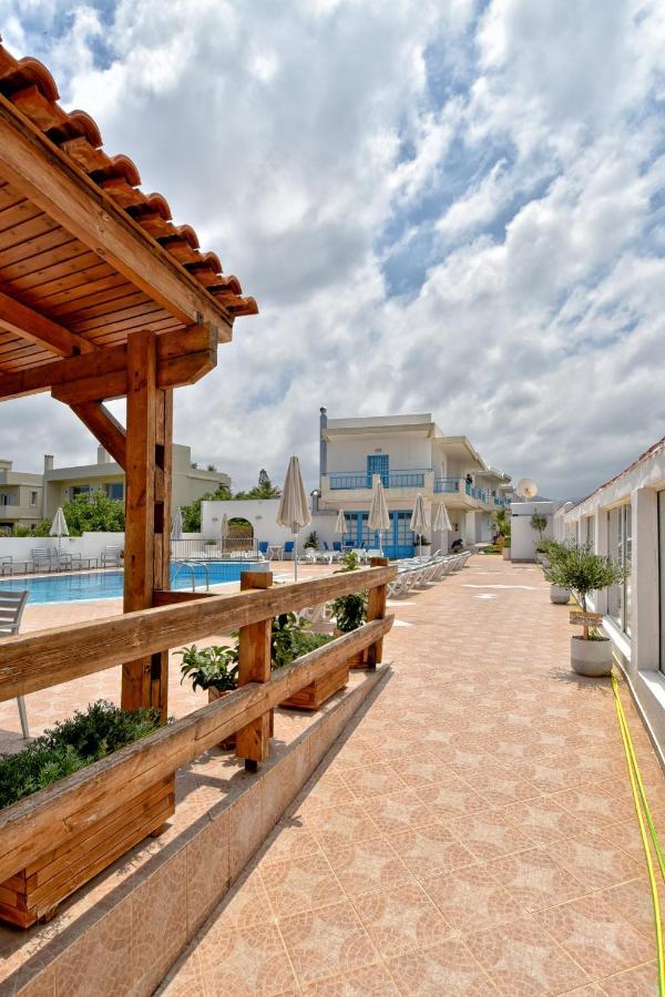 خيرسونِسوس Kasapakis Hotel & Apartments المظهر الخارجي الصورة